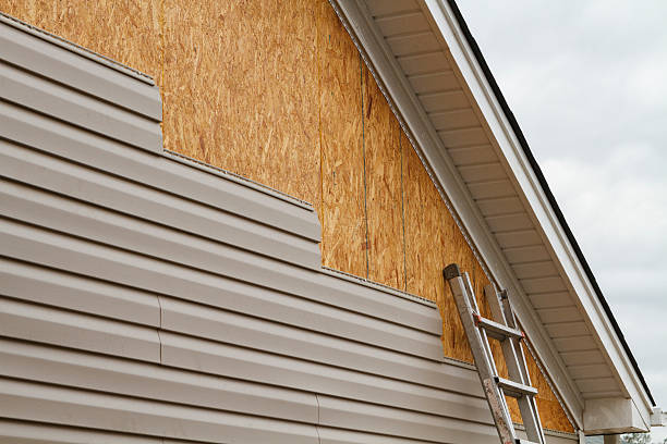 Professional Siding Contractor technician working in Liberty Hill, TX